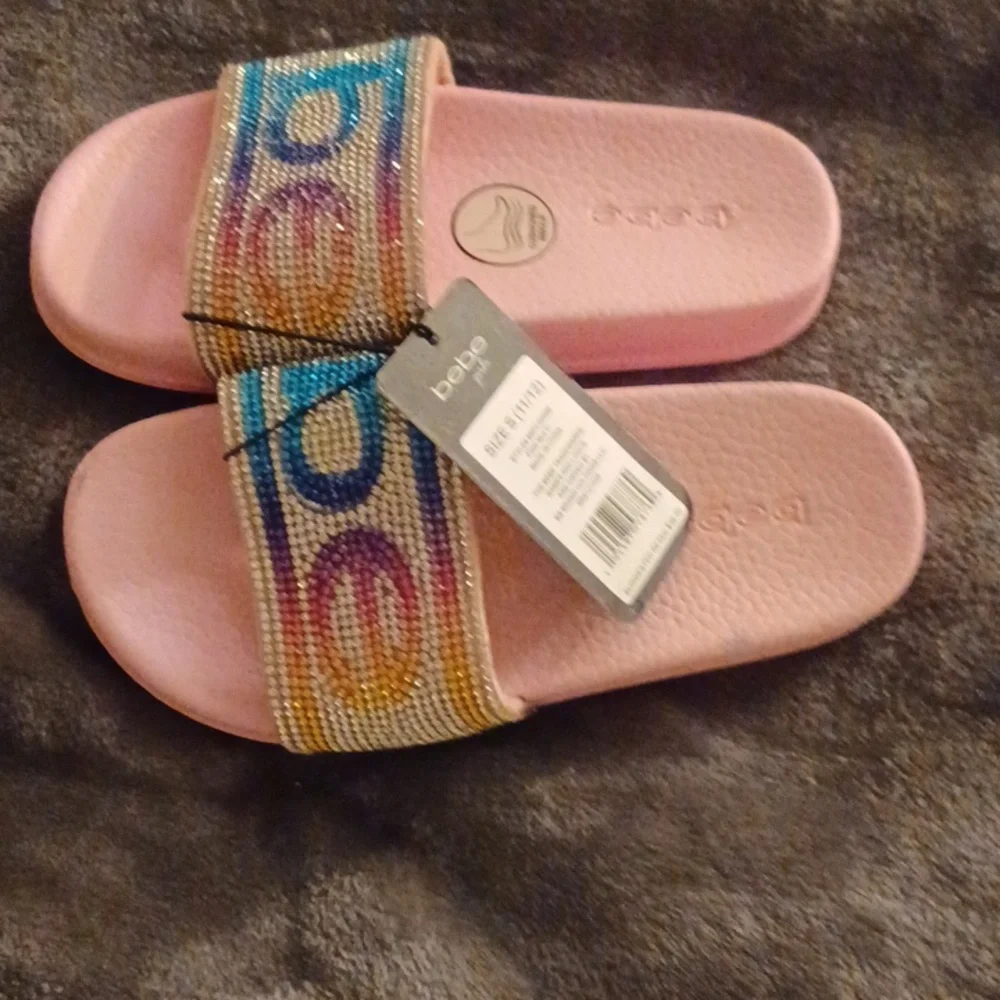 NWT BEBE SPARKLELY GIRLS SLIDES SIZE 11/12